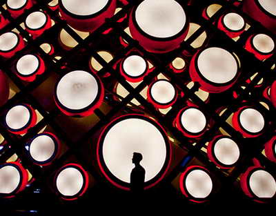 АҚШ пен Еуропада миллиондаған адам Трампқа қарсы наразылыққа шықты